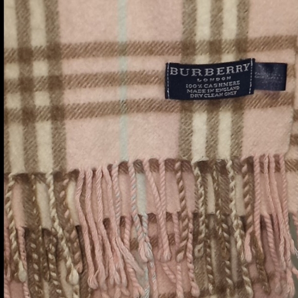 Authentic Burberry London  CASHMERE Pink Tan Novacheck Scarf w Fringe VINTAGE - Picture 2 of 10